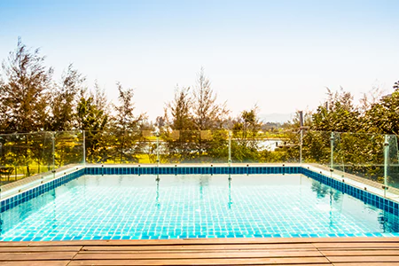 Cost of Glass Pool Fence Repair in Riverview, FL